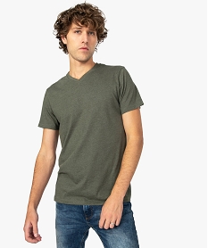 GEMO Tee-shirt homme uni à col V en coton bio Vert