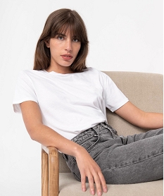 tee-shirt femme a manches courtes avec dos plus long blancB024601_1
