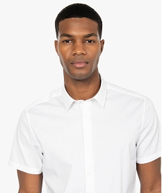 chemise homme en coton stretch coupe slim blanc chemise manches courtesB484901_2