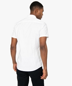 chemise homme en coton stretch coupe slim blanc chemise manches courtesB484901_3