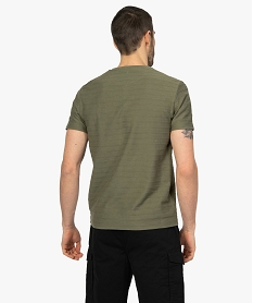 tee-shirt homme a col tunisien en maille texturee aspect raye vert tee-shirtsB501201_3