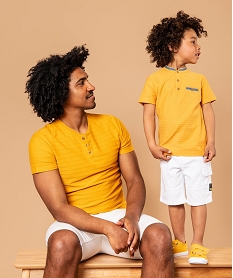 tee-shirt homme a col tunisien en maille texturee aspect raye jauneB501501_1