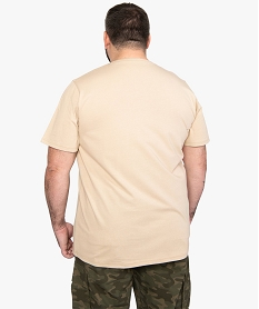 tee-shirt homme a manches courtes avec inscription sur lavant beigeB737101_3