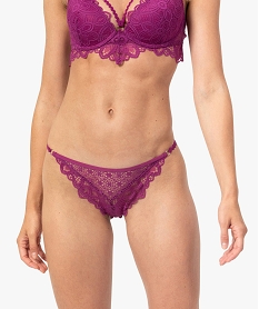 GEMO Tanga femme en dentelle à brides Violet