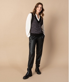 pantalon femme en matiere synthetique imitation cuir noirF592701_1