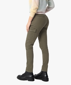 pantalon femme avec poches a rabat sur les cuisses vert pantalonsF869601_3