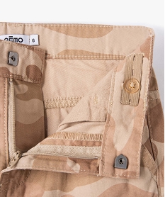 bermuda garcon imprime coupe regular a poches laterales beige shorts bermudas et pantacourtsG096701_2