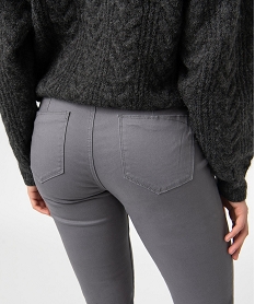 pantalon femme coupe slim effet push-up gris pantalonsI314101_2