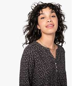 tee-shirt femme imprime a manches longues avec col boutonne brunI358501_2
