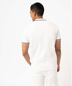 polo homme en maille piquee avec finition rayee blanc polosJ105901_3