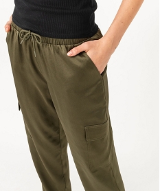 pantalon cargo en satin a taille elastiquee femme vertK319601_2