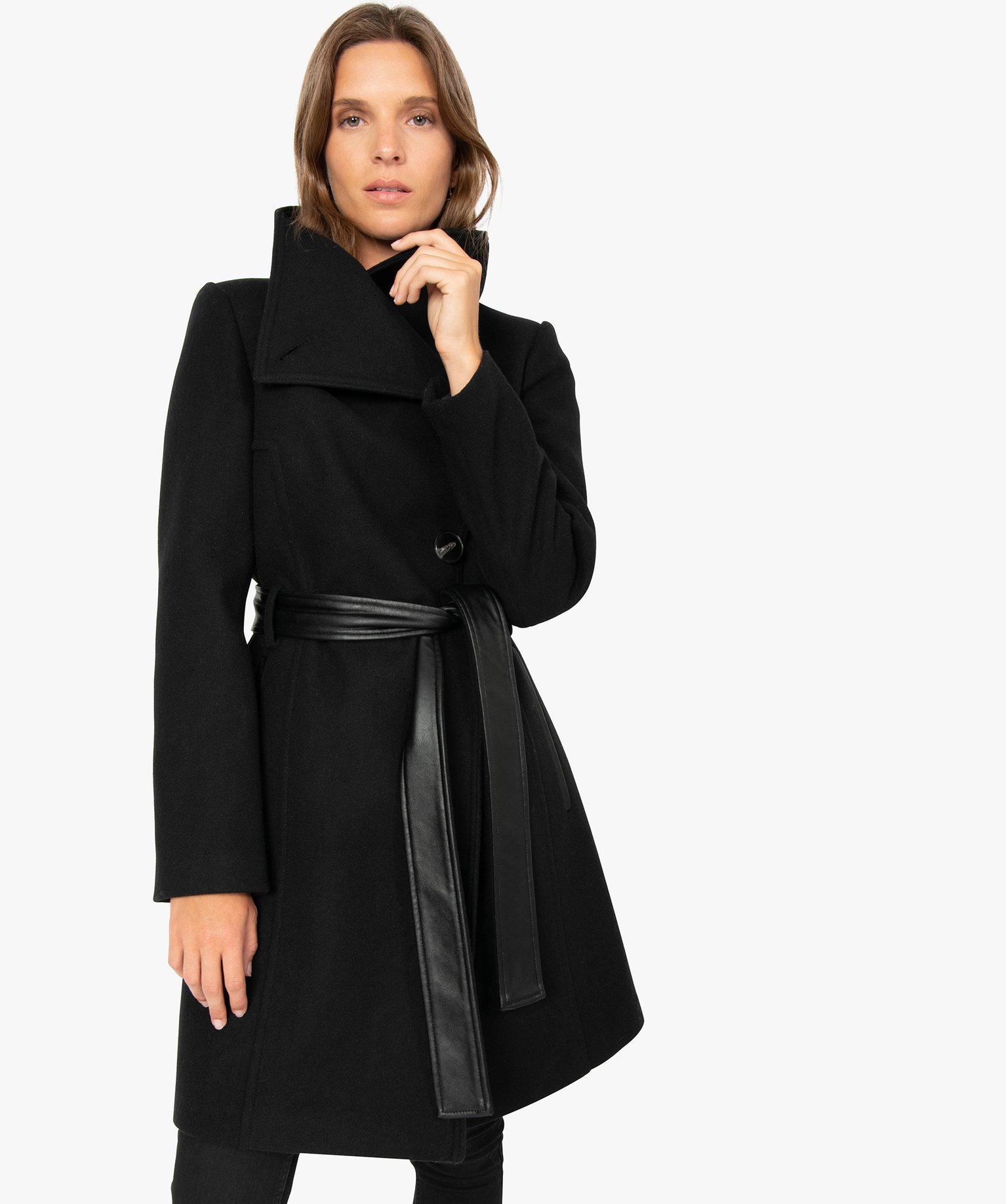 manteau noir avec ceinture