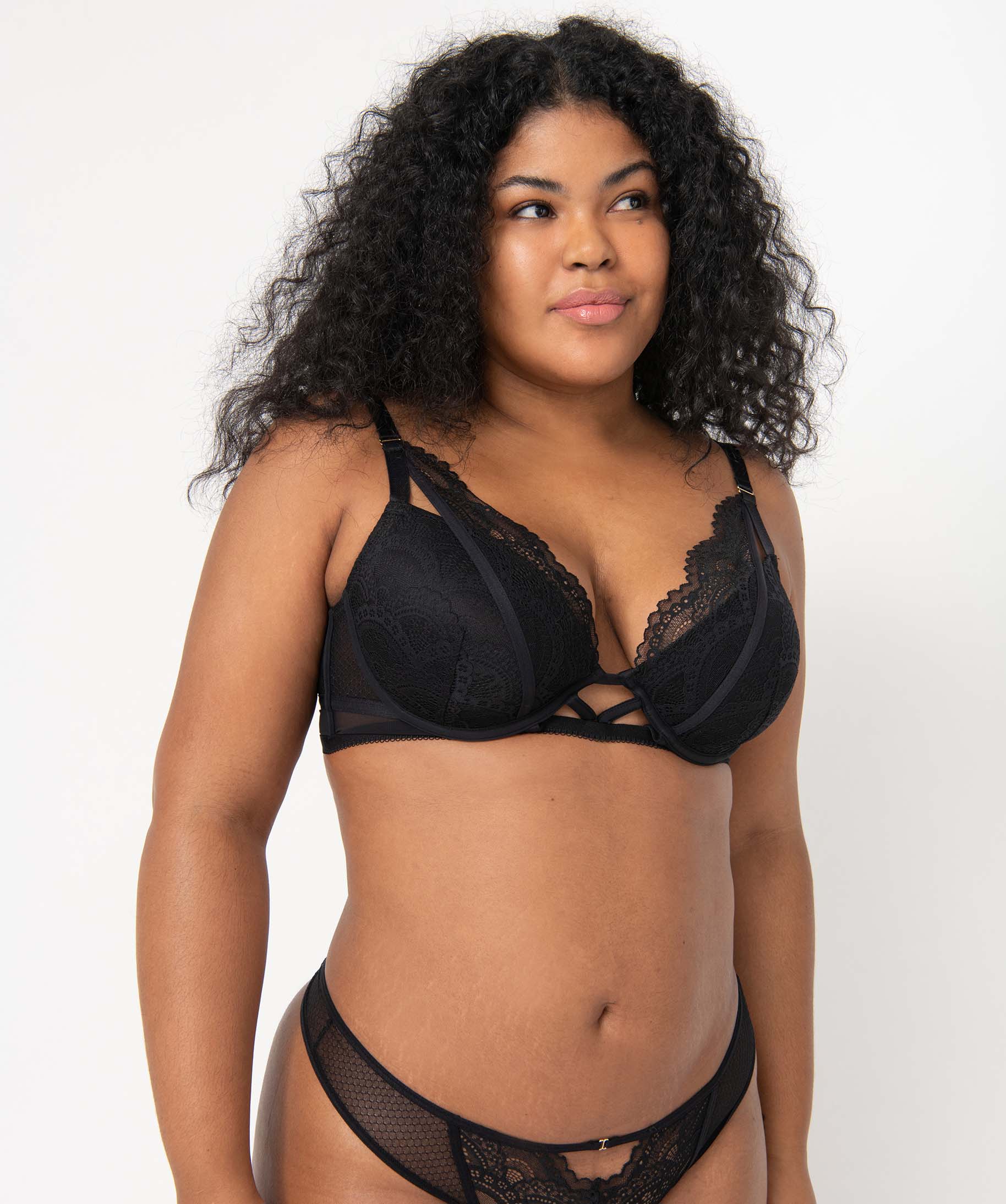 Gemo lingerie soutien gorge femme grande taille emboitant a decoupes fantaisie noir sous vetements femme GEMO